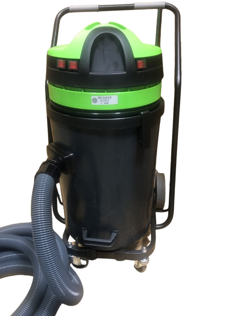 Does this vacuum have a blow feature? Blowing debris out the gutter could also help with the overall cleaning.